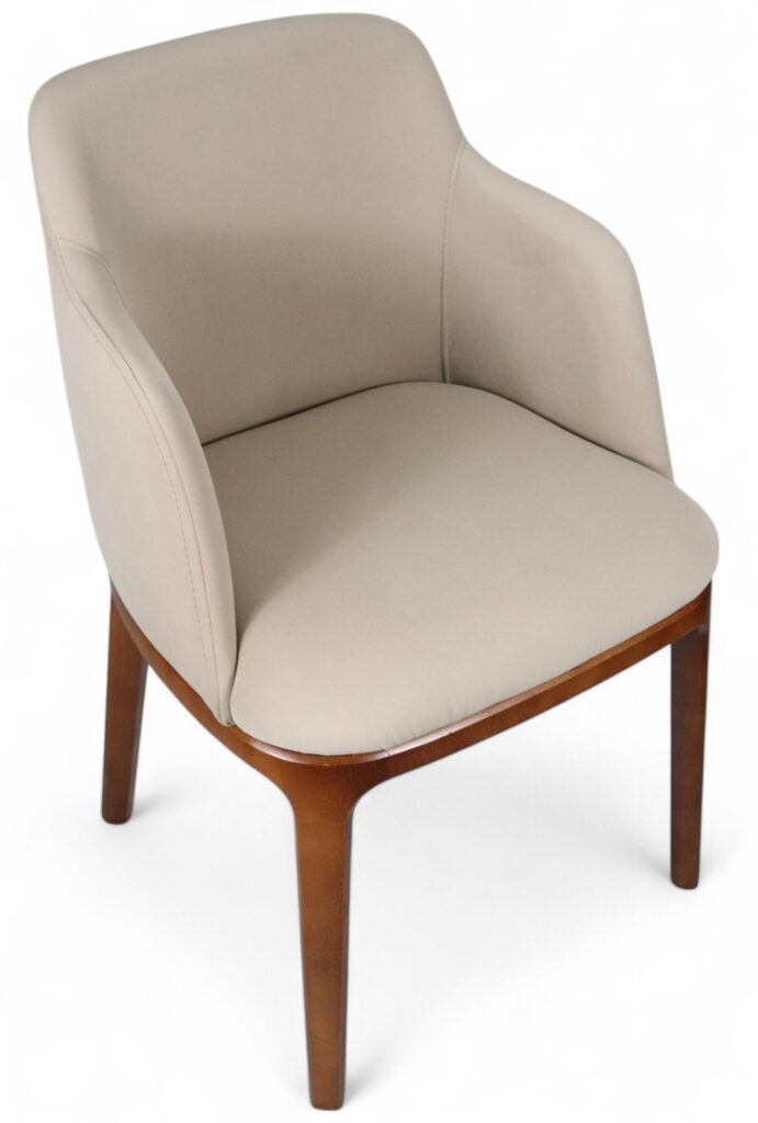 Krzesło tapicerowane z podłokietnikami