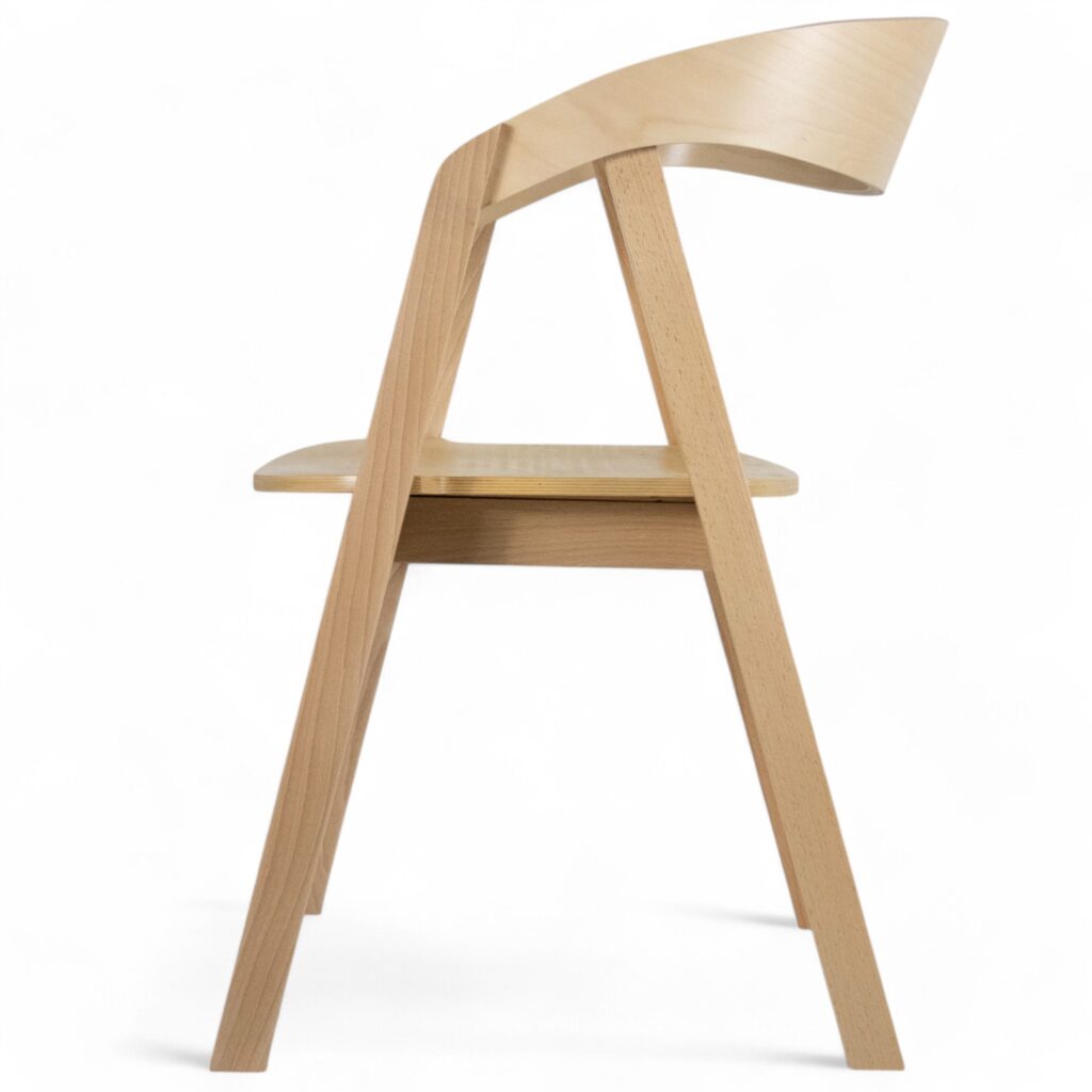 drewniane krzesło bukowe